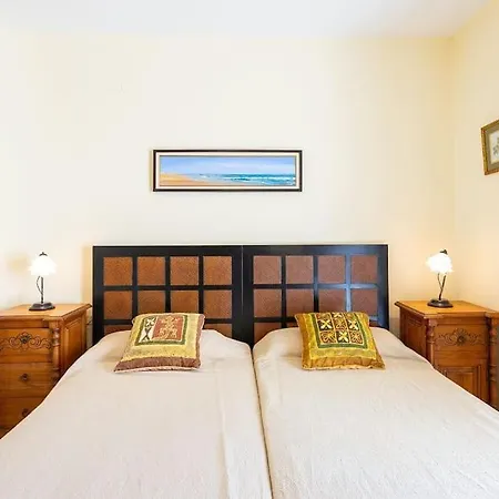 Bonita Casa En La Playa Con Jardin بيت للعطل