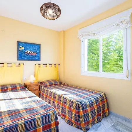 Holiday home Bonita Casa En La Playa Con Jardin Marbella