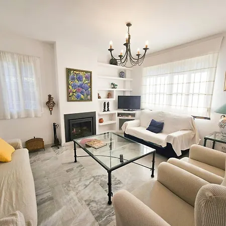 Bonita Casa En La Playa Con Jardin * Marbella