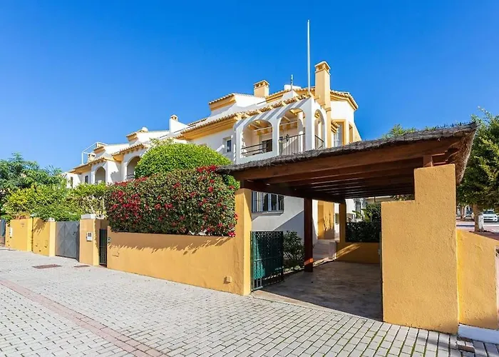 Bonita Casa En La Playa Con Jardín Casa de Férias